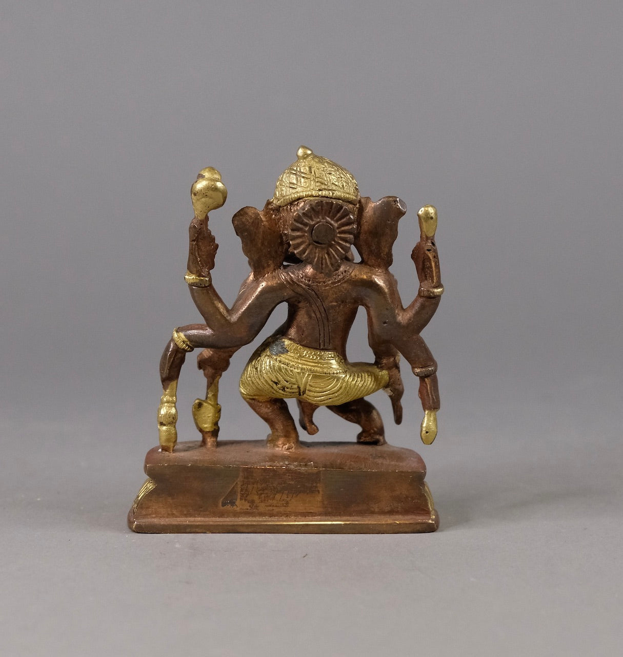 Small Ganesha with eight arms